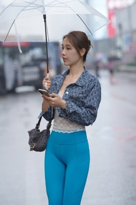 精选街拍 NO.1301 kaine模拍作品 - 心爱的蓝色瑜伽裤女孩[1284P／1.88GB]